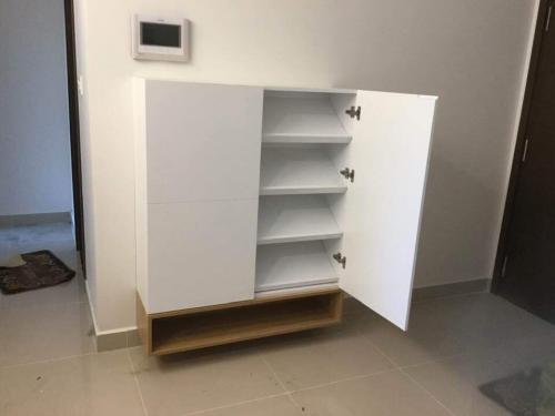 Lựa chon tủ giày đơn giản cho gia đình