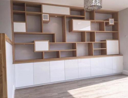 Tủ sách trưng bày dành cho không gian nội thất trong gia đình